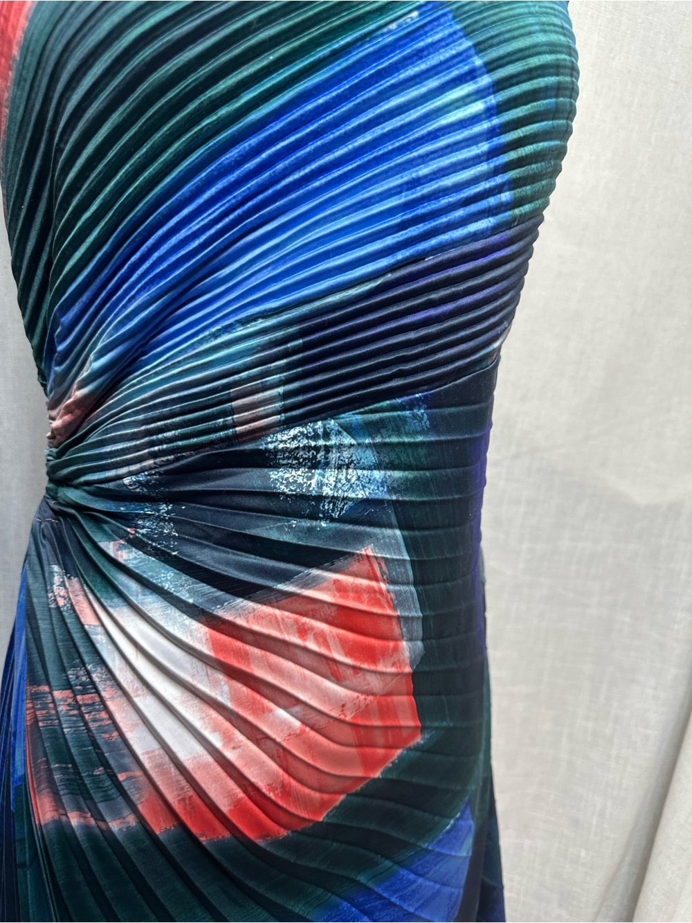 Socialite One-Shoulder Pleated Asymmetrical Maxi Dress Abstract Teal, Blue & Red - Picture 3 of 9